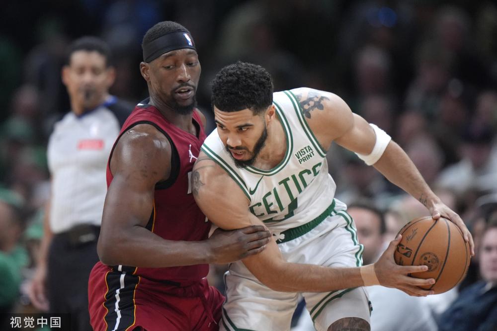 有7名球员 有7名球员