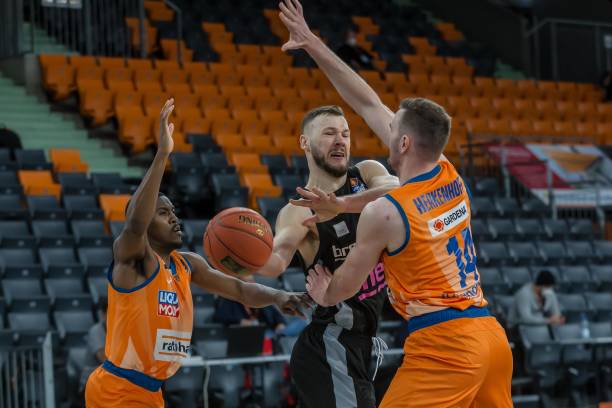 再到卡索拉 再到卡索拉